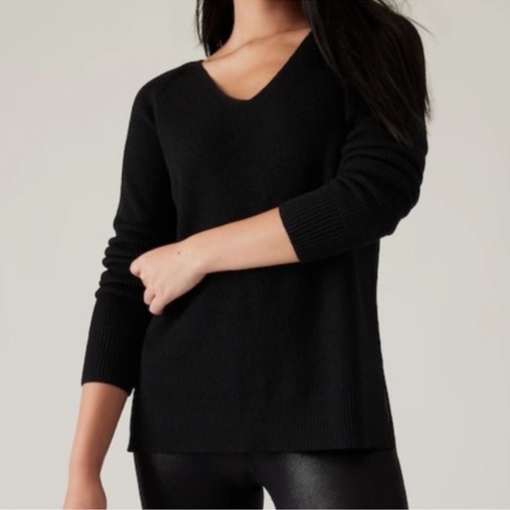 Athleta - black v neck pull over sweater - merino extra fine wool blend - size S